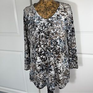 J. Jill pure Jill White V-Neck Long-Sleeve Tunic with Blue & Brown Floral print